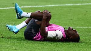 个城市一组, 的姿态, 共分为两组 个城市一组, 的姿态, 共分为两组