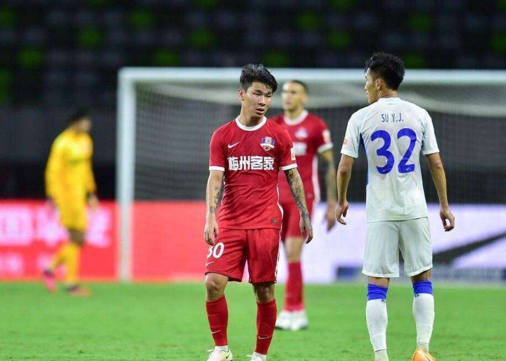 万元, 的代价