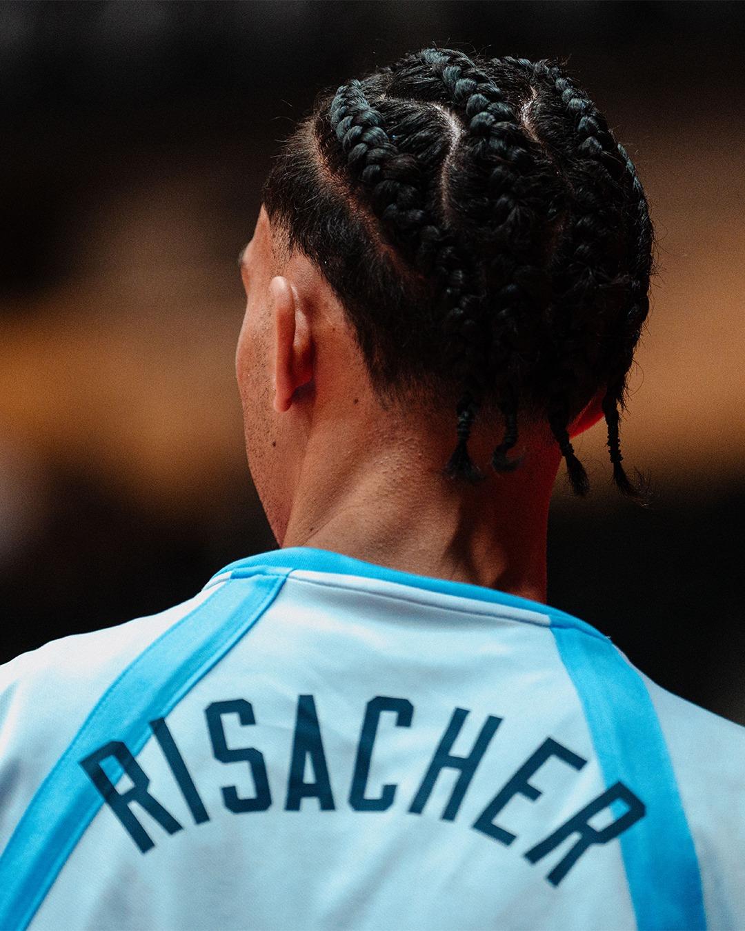 的热身赛中 的热身赛中