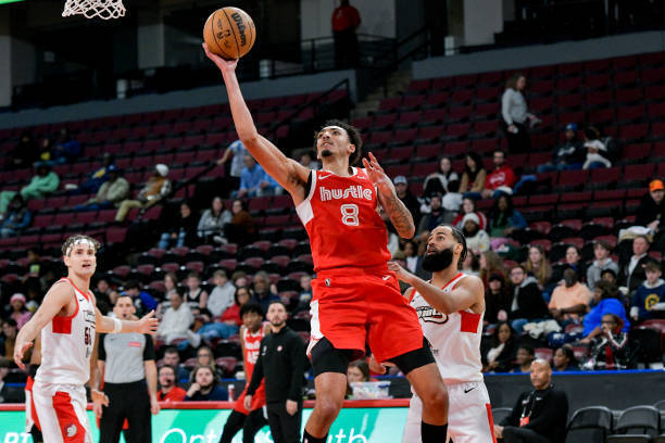 球队宣布他, 为在夏季联 球队宣布他, 为在夏季联