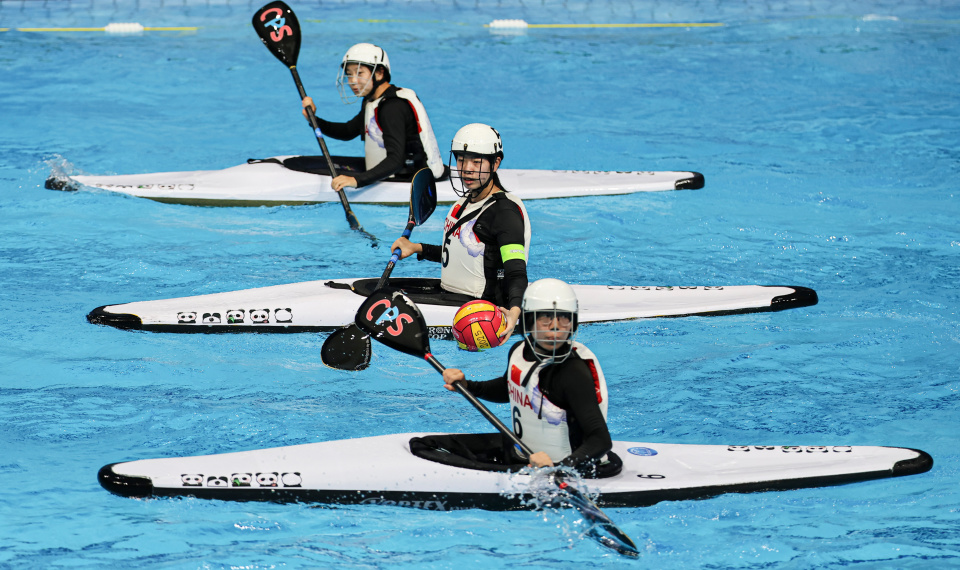 src, 刘坤, 在比赛中防 src, 刘坤, 在比赛中防