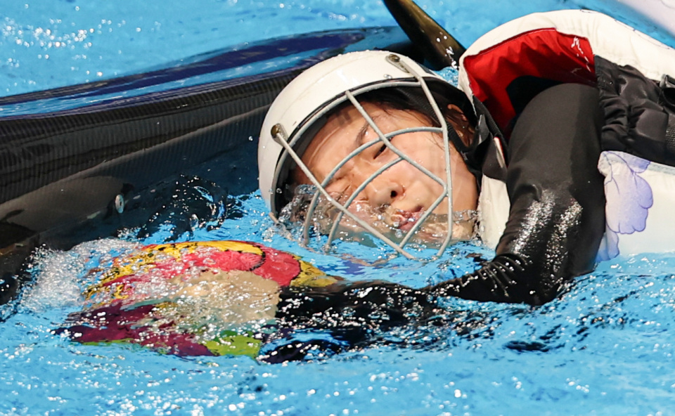 rDUe, 江怡萱在比 rDUe, 江怡萱在比