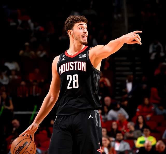 助攻, 其年轻中锋 助攻, 其年轻中锋