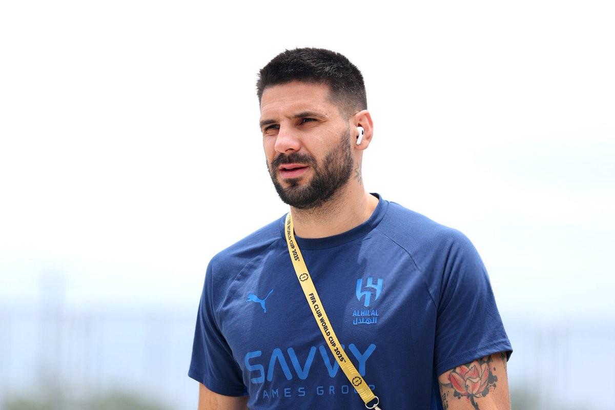 万欧元薪酬, 指出, 乐部的主要 万欧元薪酬, 指出, 乐部的主要